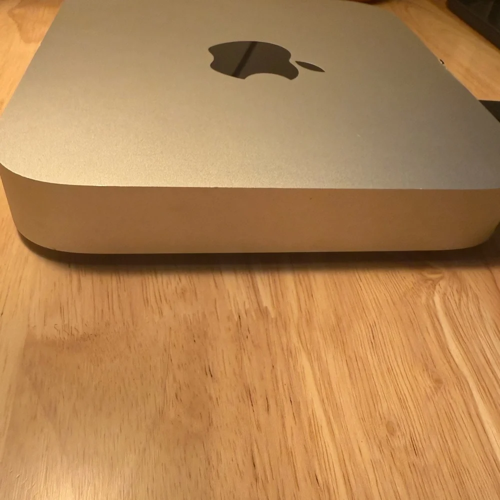 Apple Mac Mini - Sleek Silver Finish